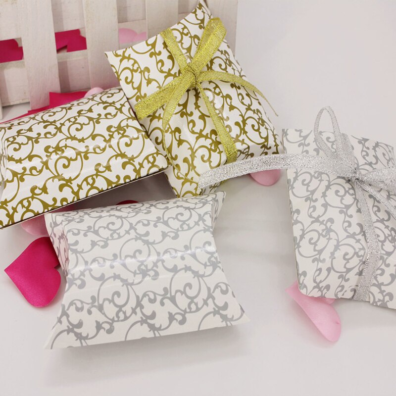 Highlight the presence of your products and give it an unavoidable display with pillow boxes UK.