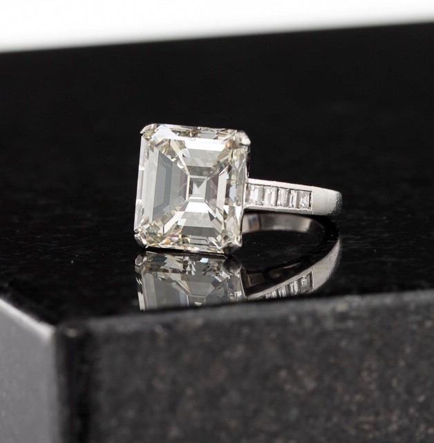 12-Carat Diamond Ring Realizes $143,750 in Andrew Jones Auctions' First-Ever Fine Jewelry, Watches  Timepieces Sale