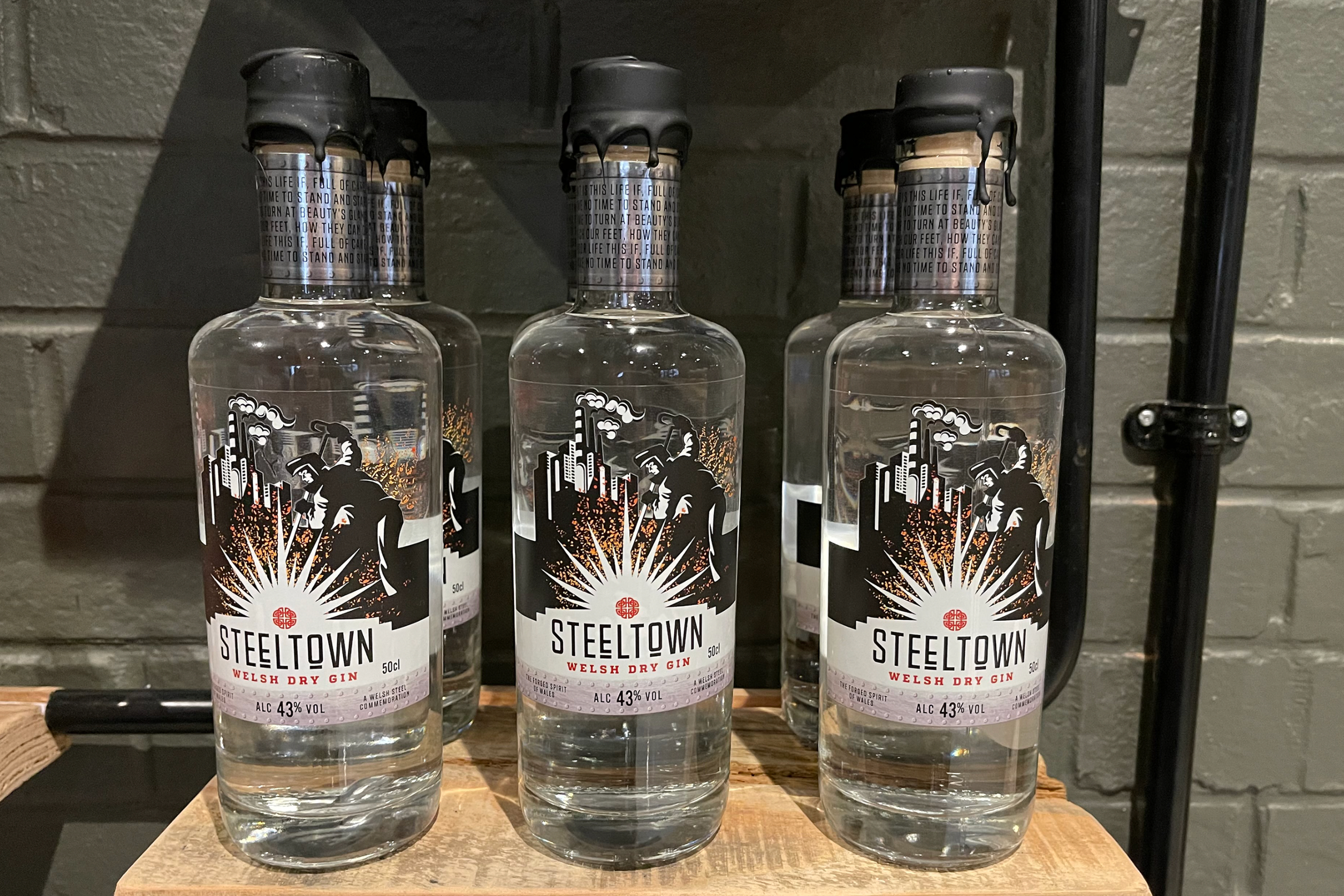 Introducing Steeltown Welsh Dry Gin with 13 delicate botanicals. Inspired by Miner's Fortnight in South Wales. 